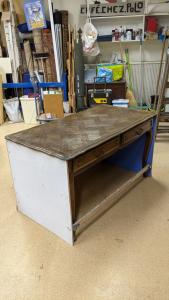 Ah non ! Un bureau.